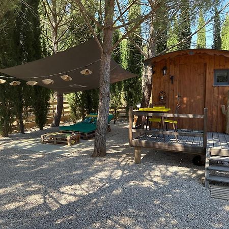 Hotel Superbe Roulotte De Charme Bagnols-en-Forêt Exterior foto